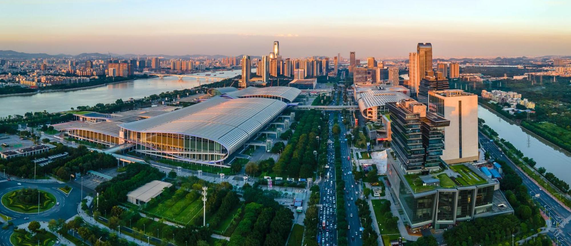 Waifiden Guangzhou Grand View Golden Palace Apartment - Free Shuttle Bus During The Canton Fair Екстериор снимка